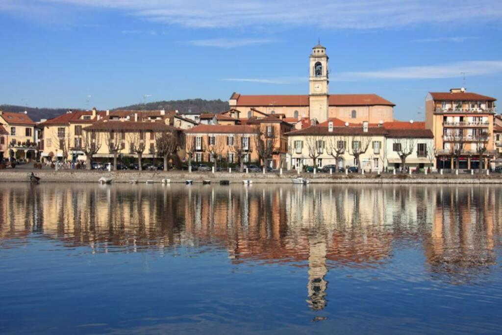 L'Attico Del Lago เซสโต คาเลนดิ ภายนอก รูปภาพ